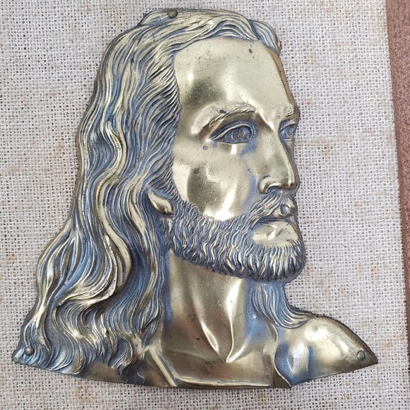 15. Vintage Wooden Religious Jesus Wall Hanging Decor - Picture 3 of 9